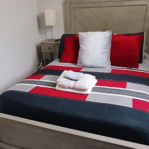 Apartment Two-bedrooms Sofi, Forum, Spacex Cozy